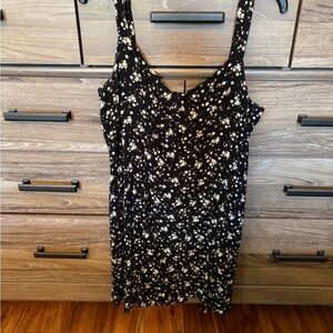 Old Navy Black and White Floral Dress